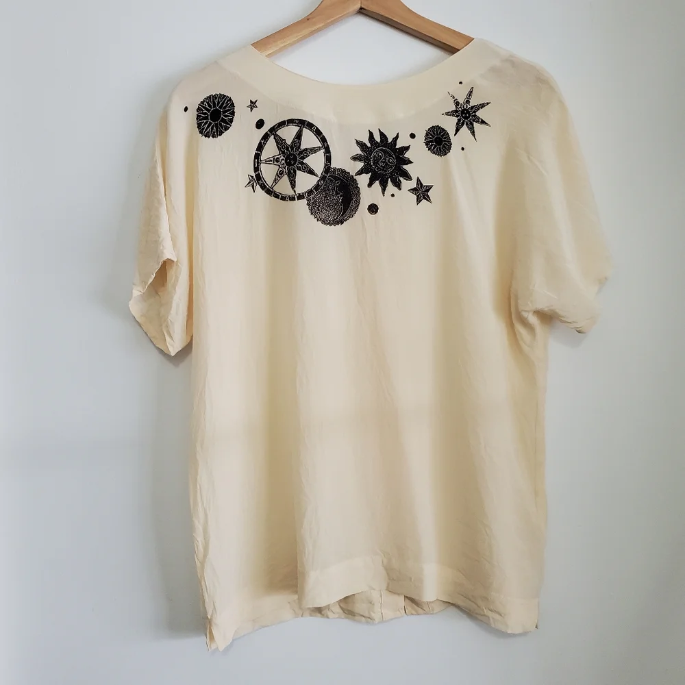 Vintage Laurel 38 By escada 1980 100% Silk Blouse Cream Celestial Sun Moon Stars - Picture 7 of 16